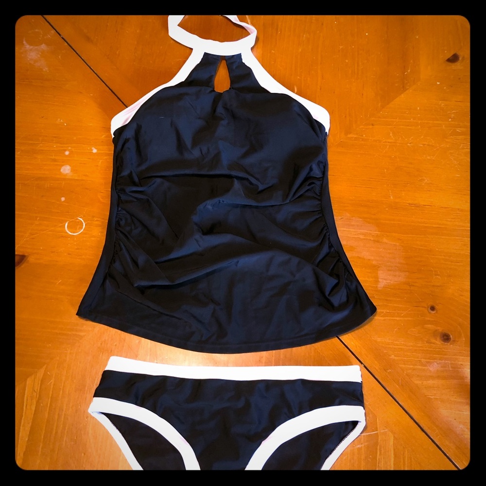 Keyhole tankini